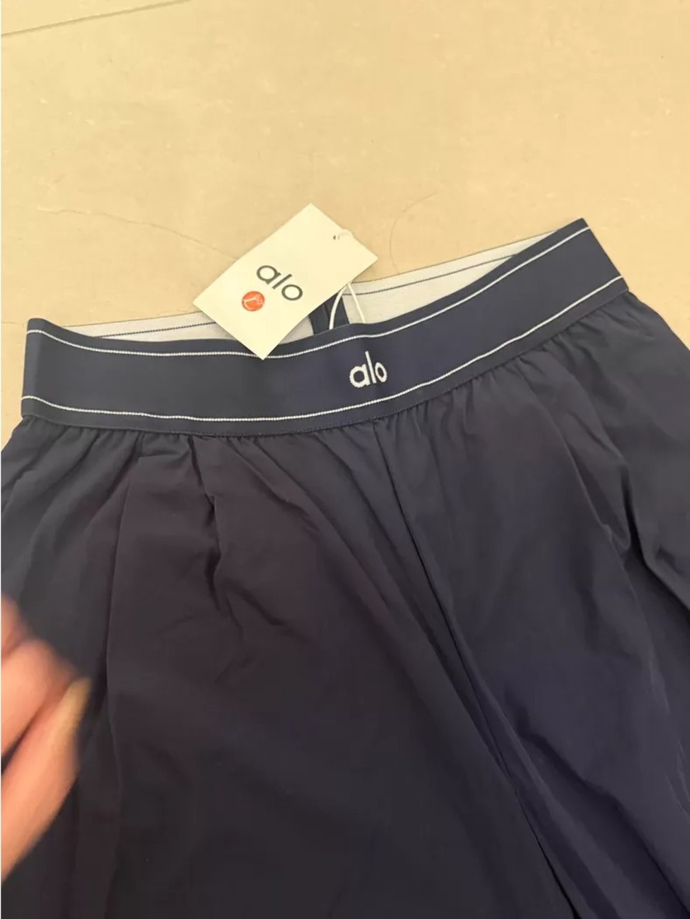 ALO Yoga Men’s Navy Wide-Leg Pants - Picture 2 of 3